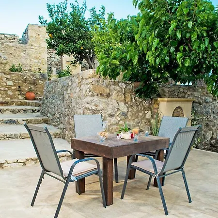 Landsted Petrakis Cretan Homes Kíssamos